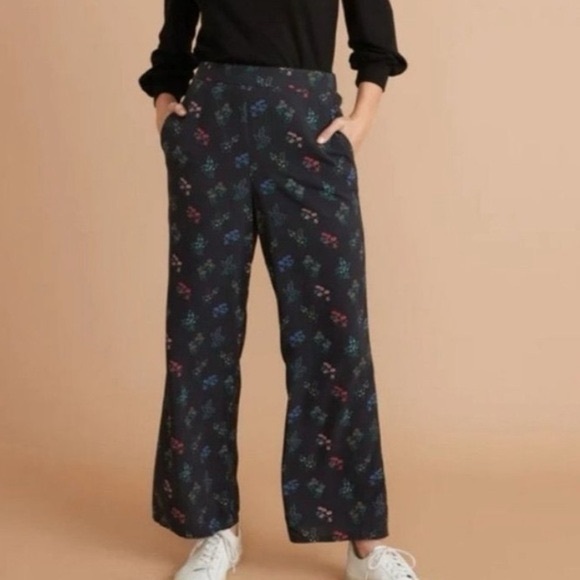 Marine Layer Pants - Marine Layer Kiley Pants in Black Floral.